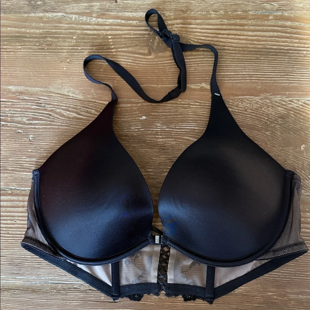 Victoria's Secret Black padded Bra front closure & black lace back